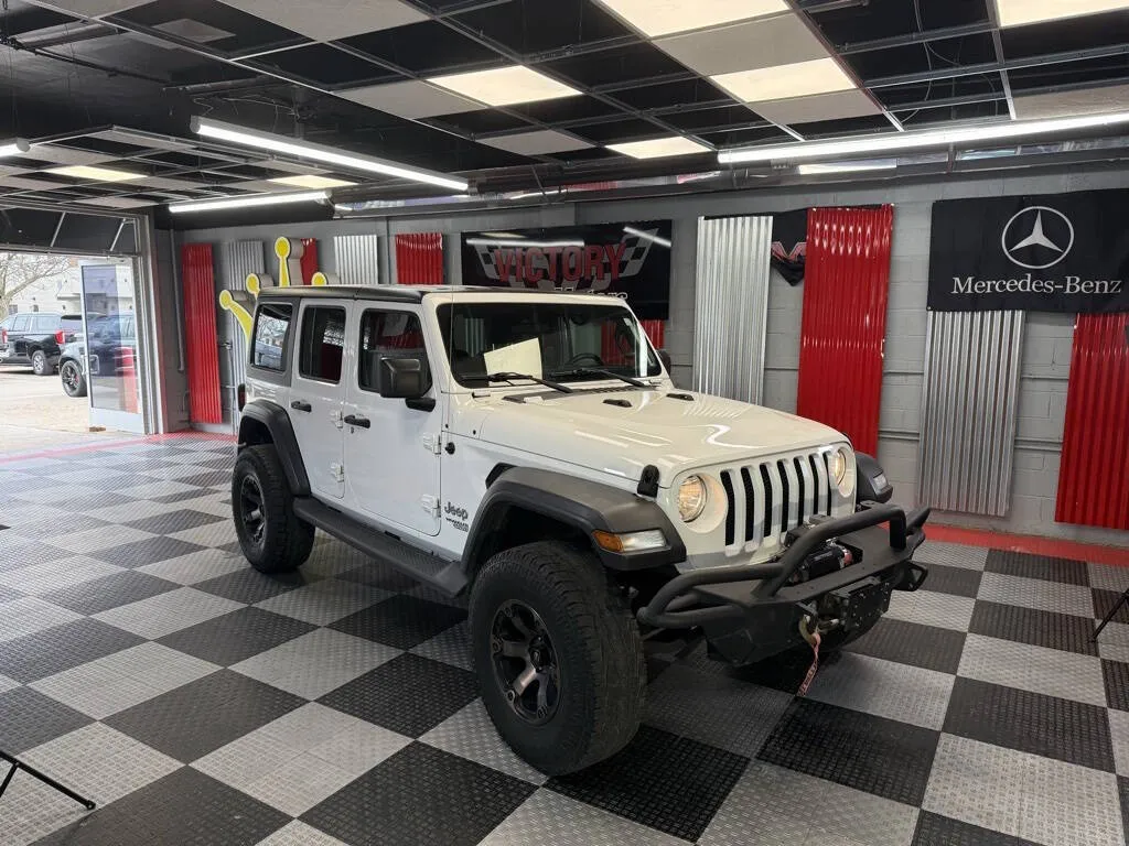 White 2018 Jeep Wrangler Unlimited Unlimited Sport S for sale in Royal Oak, MI