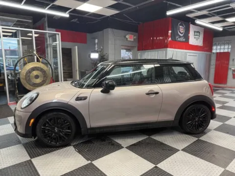 More photos of 2023 MINI Hardtop 2 Door Cooper S 2dr Hatchback at Victory Motors Royal Oak, MI