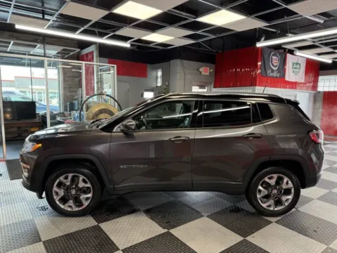 More photos of 2019 Jeep Compass Limited 4x4 4dr SUV at Victory Motors Royal Oak, MI