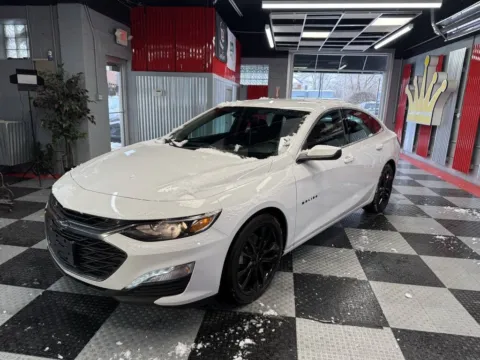 More photos of 2023 Chevrolet Malibu LT 4dr Sedan w/1LT at Victory Motors Royal Oak, MI