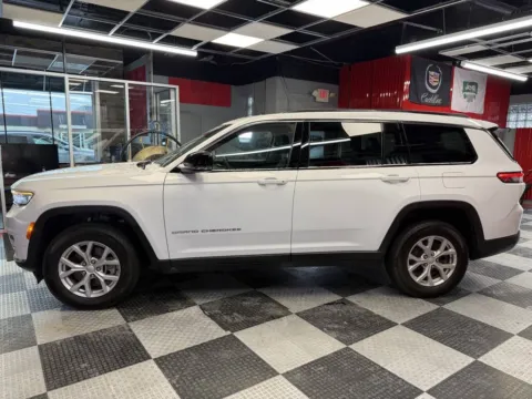 More photos of 2023 Jeep Grand Cherokee L Limited 4x4 4dr SUV at Victory Motors Royal Oak, MI