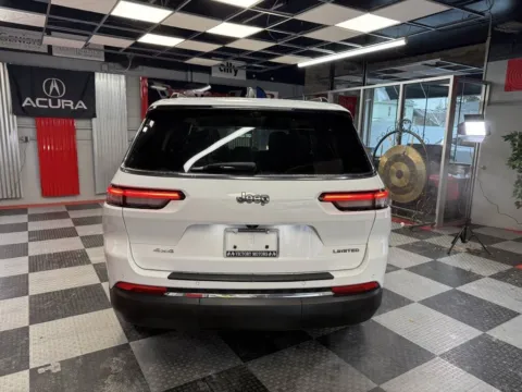 More photos of 2023 Jeep Grand Cherokee L Limited 4x4 4dr SUV at Victory Motors Royal Oak, MI