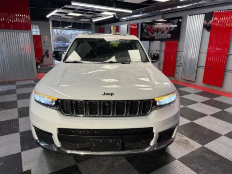 Photos of 2023 Jeep Grand Cherokee L Limited 4x4 4dr SUV for sale in Royal Oak, MI at Victory Motors Royal Oak