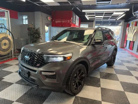 Another view of 2022 Ford Explorer ST AWD 4dr SUV for sale in Royal Oak, MI at Victory Motors Royal Oak
