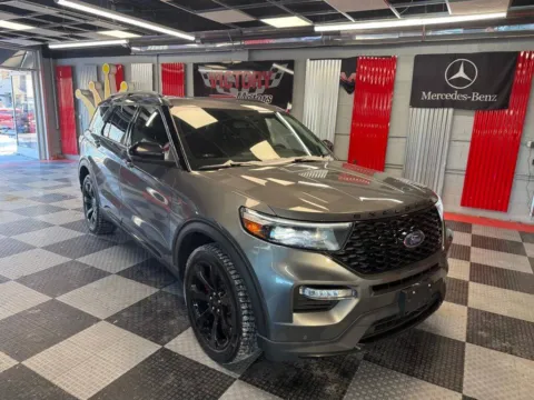 Gray 2022 Ford Explorer ST AWD 4dr SUV for sale in Royal Oak, MI