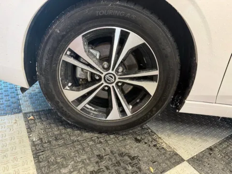 More photos of 2021 Nissan Sentra SV 4dr Sedan at Victory Motors Royal Oak, MI