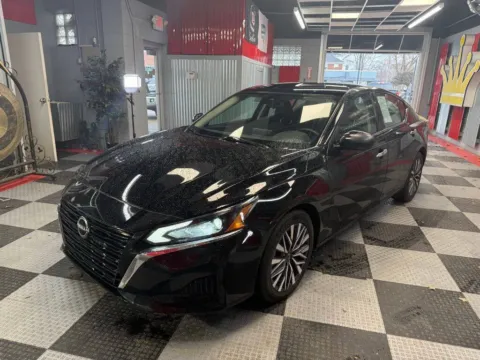 Another view of 2024 Nissan Altima 2.5 SV 4dr Sedan for sale in Royal Oak, MI at Victory Motors Royal Oak