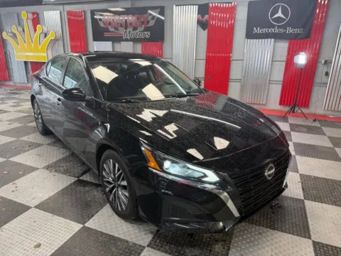 Black 2024 Nissan Altima 2.5 SV 4dr Sedan for sale in Royal Oak, MI