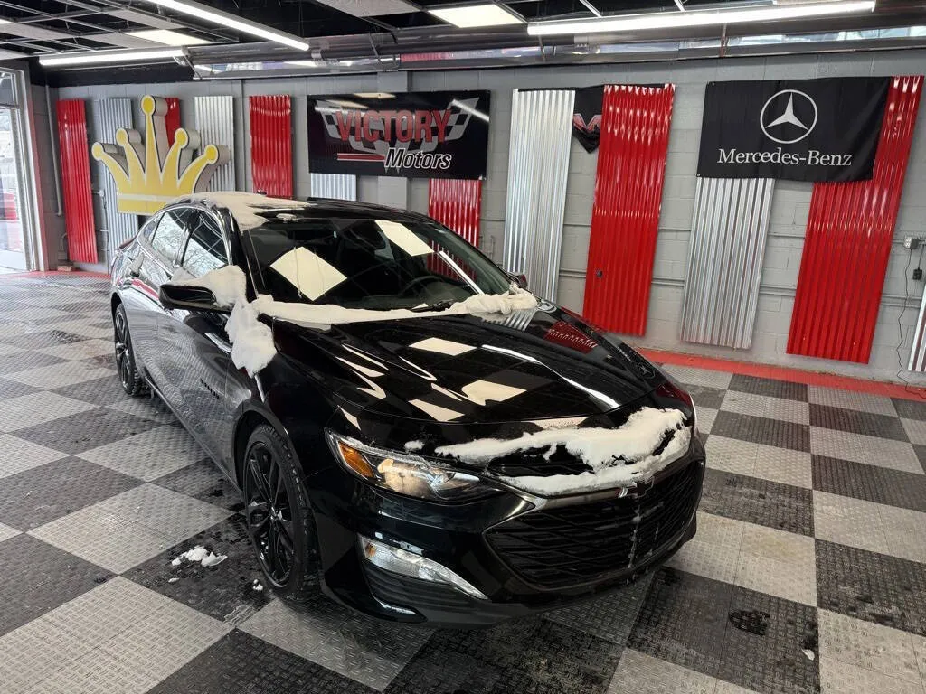 Black 2023 Chevrolet Malibu LT 4dr Sedan w/1LT for sale in Royal Oak, MI