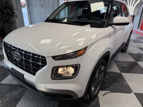 More photos of 2025 Hyundai Venue SEL 4dr Crossover at Victory Motors Royal Oak, MI
