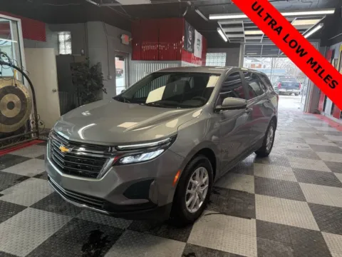 Another view of 2023 Chevrolet Equinox LT 4dr SUV w/1LT for sale in Royal Oak, MI at Victory Motors Royal Oak