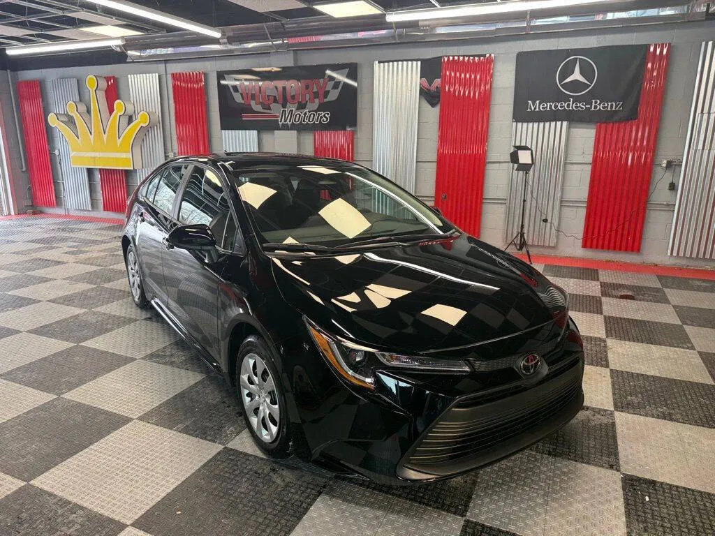 2025 Toyota Corolla LE 4dr Sedan for sale in Royal Oak, MI