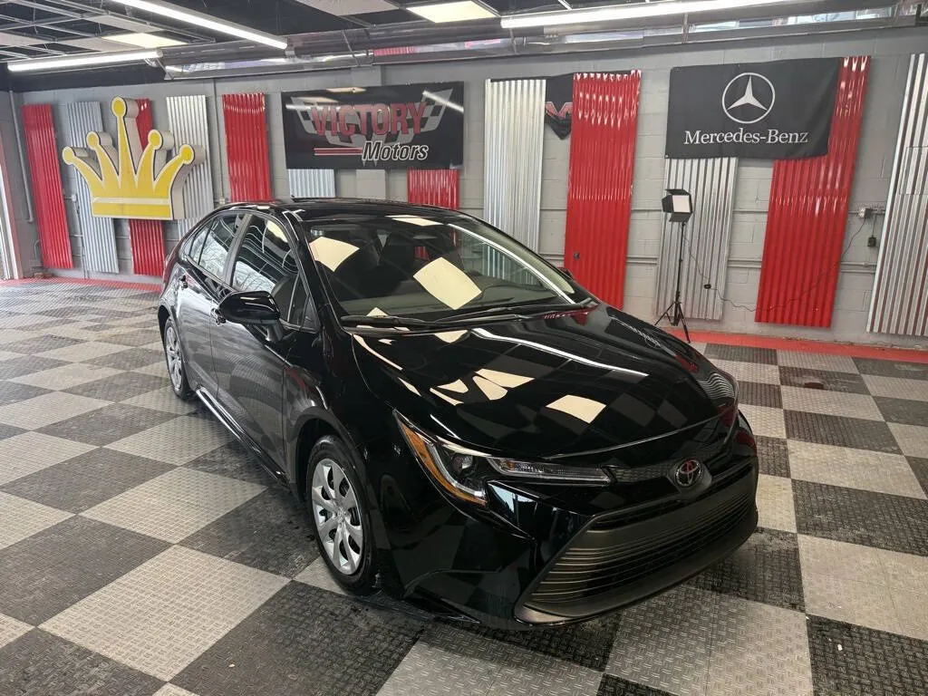 Black 2025 Toyota Corolla LE 4dr Sedan for sale in Royal Oak, MI