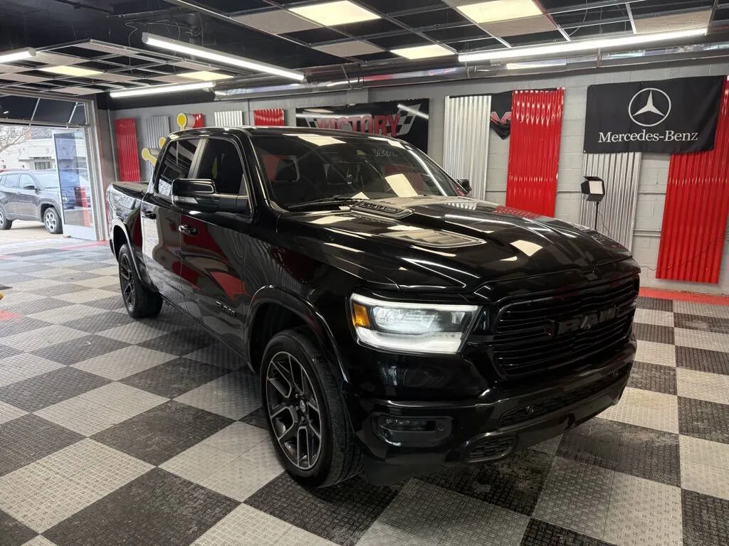 2019 RAM 1500 Laramie 4x4 4dr Crew Cab 5.6 ft. SB Pickup for sale in Royal Oak, MI