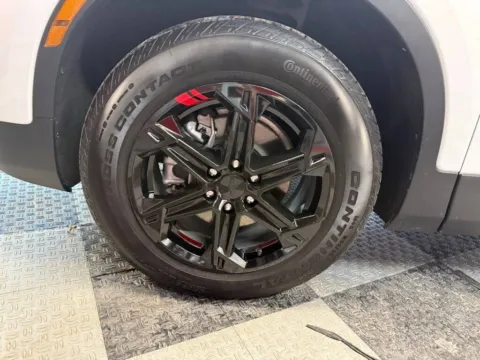 More photos of 2025 Chevrolet Blazer LT 4dr SUV w/2LT at Victory Motors Royal Oak, MI