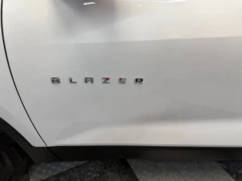 More photos of 2025 Chevrolet Blazer LT 4dr SUV w/2LT at Victory Motors Royal Oak, MI