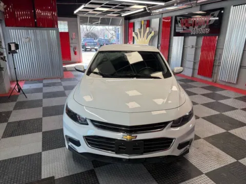 Photos of 2018 Chevrolet Malibu LT 4dr Sedan for sale in Royal Oak, MI at Victory Motors Royal Oak
