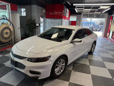 Another view of 2018 Chevrolet Malibu LT 4dr Sedan for sale in Royal Oak, MI at Victory Motors Royal Oak