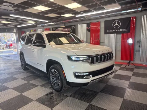 White 2024 Jeep Wagoneer Series II 4x4 4dr SUV for sale in Royal Oak, MI