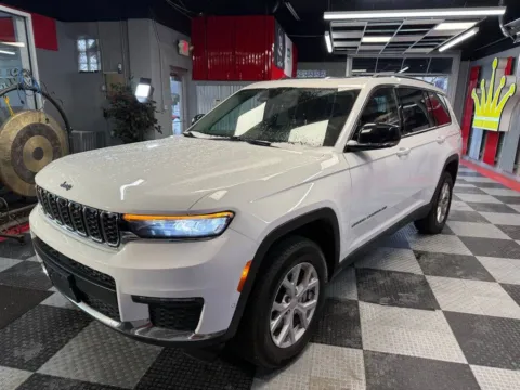 Another view of 2023 Jeep Grand Cherokee L Limited 4x4 4dr SUV for sale in Royal Oak, MI at Victory Motors Royal Oak