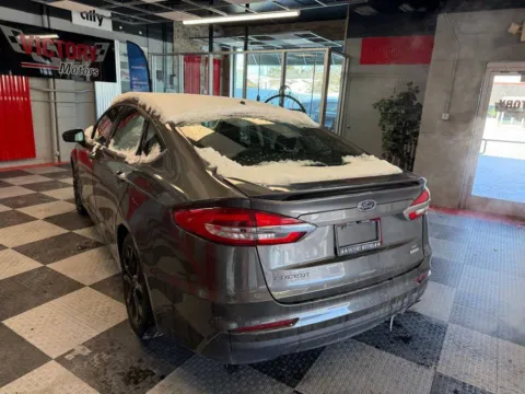More photos of 2019 Ford Fusion SE 4dr Sedan at Victory Motors Royal Oak, MI