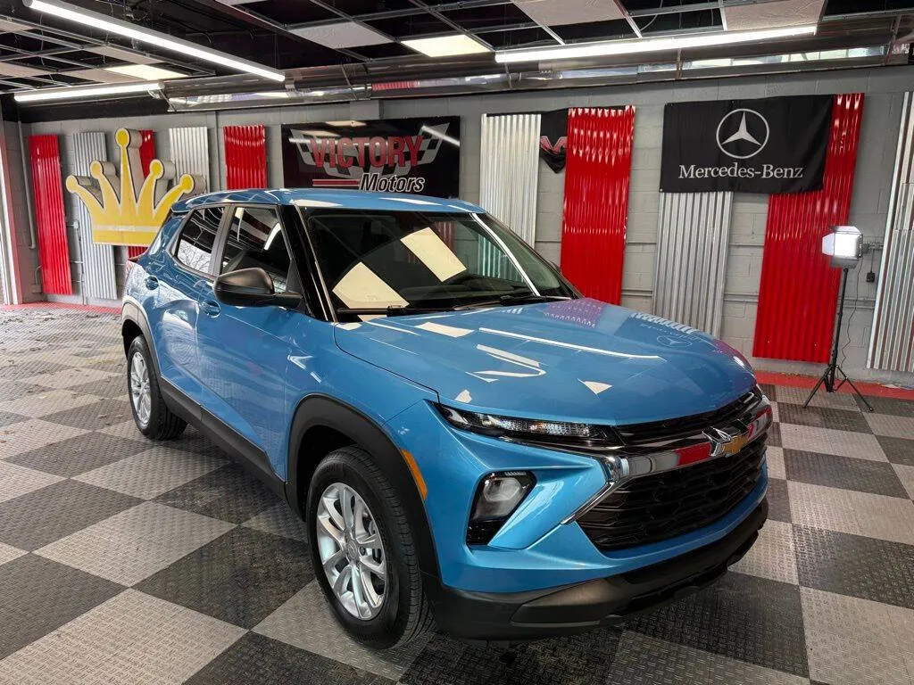 Blue 2026 Chevrolet TrailBlazer LS 4dr SUV for sale in Royal Oak, MI