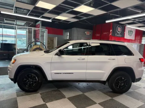 More photos of 2020 Jeep Grand Cherokee Laredo E 4x4 4dr SUV at Victory Motors Royal Oak, MI