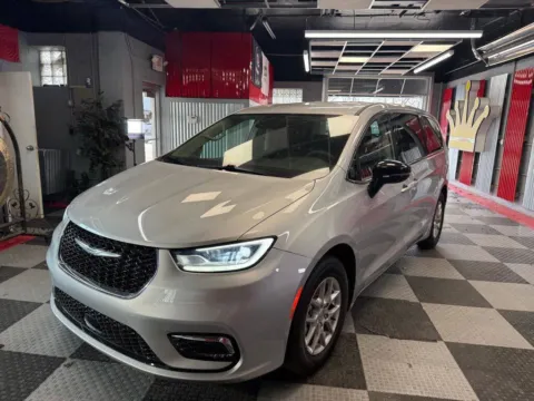 Another view of 2024 Chrysler Pacifica Touring L 4dr Mini Van for sale in Royal Oak, MI at Victory Motors Royal Oak