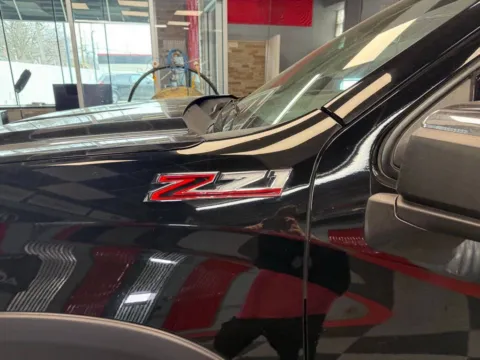 More photos of 2019 Chevrolet Silverado 1500 LT 4x4 4dr Double Cab 6.6 ft. SB at Victory Motors Royal Oak, MI