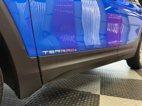 More photos of 2024 GMC Terrain SLE AWD 4dr SUV at Victory Motors Royal Oak, MI