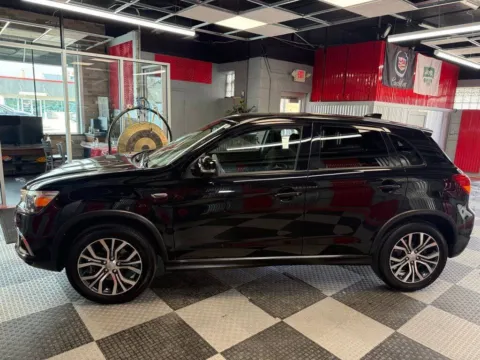 More photos of 2018 Mitsubishi Outlander Sport 2.0 LE at Victory Motors Royal Oak, MI