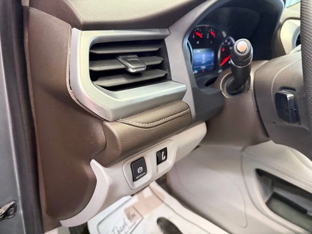 2023 GMC Acadia SLE - Photo 18