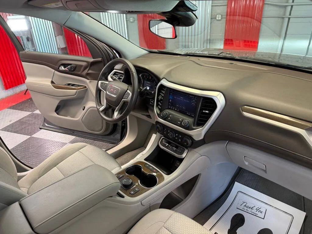 2023 GMC Acadia SLE - Photo 37