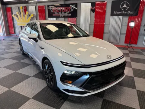 White 2025 Hyundai Sonata SEL for sale in Royal Oak, MI