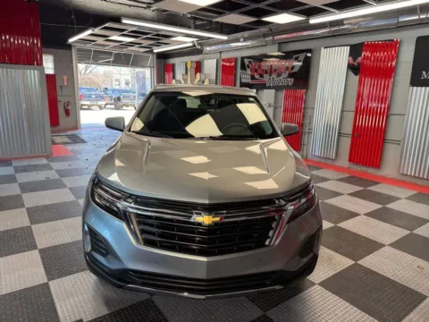 Photos of 2024 Chevrolet Equinox LT 4dr SUV w/1LT for sale in Royal Oak, MI at Victory Motors Royal Oak