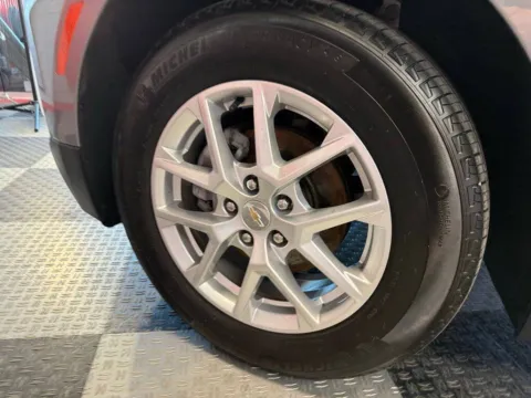 More photos of 2024 Chevrolet Equinox LT 4dr SUV w/1LT at Victory Motors Royal Oak, MI