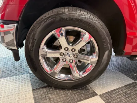 More photos of 2023 Ford F-150 Lariat at Victory Motors Royal Oak, MI