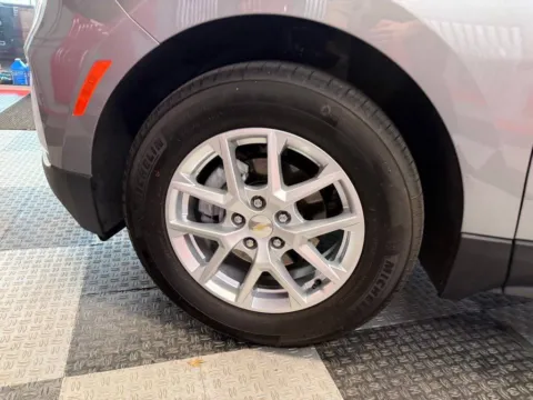 More photos of 2024 Chevrolet Equinox LT 4dr SUV w/1LT at Victory Motors Royal Oak, MI