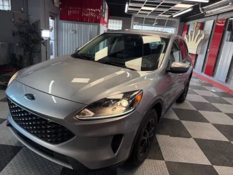 Another view of 2021 Ford Escape SE AWD 4dr SUV for sale in Royal Oak, MI at Victory Motors Royal Oak