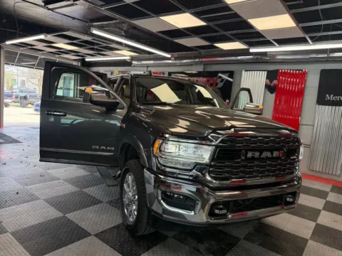 Gray 2022 RAM 2500 Limited 4x4 4dr Crew Cab 6.3 ft. SB Pickup for sale in Royal Oak, MI