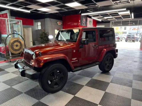 More photos of 2009 Jeep Wrangler Sahara 4x4 2dr SUV at Victory Motors Royal Oak, MI