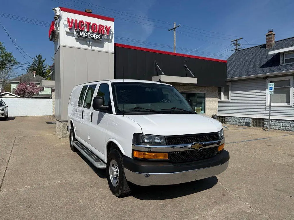 White 2024 Chevrolet Express 2500 3dr Cargo Van for sale in Royal Oak, MI