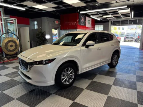 More photos of 2024 Mazda CX-5 2.5 S Select AWD 4dr SUV at Victory Motors Royal Oak, MI