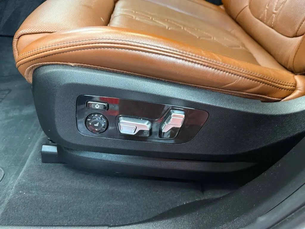 2023 BMW X5 M50i - Photo 17