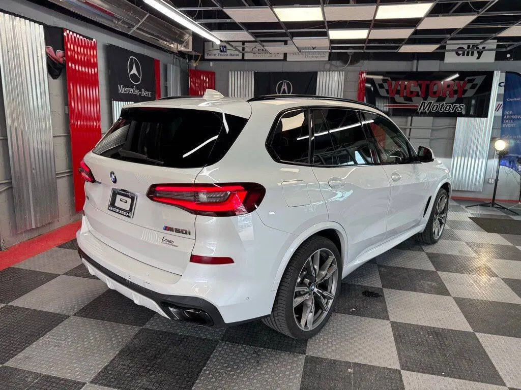 2023 BMW X5 M50i - Photo 10