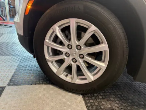 More photos of 2021 Cadillac XT4 Luxury 4x4 4dr Crossover at Victory Motors Royal Oak, MI