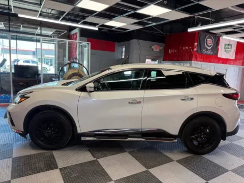 More photos of 2023 Nissan Murano Platinum AWD 4dr SUV at Victory Motors Royal Oak, MI