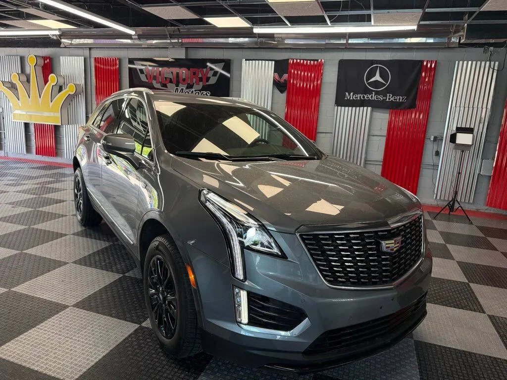 Gray 2021 Cadillac XT5 Luxury 4dr SUV for sale in Royal Oak, MI