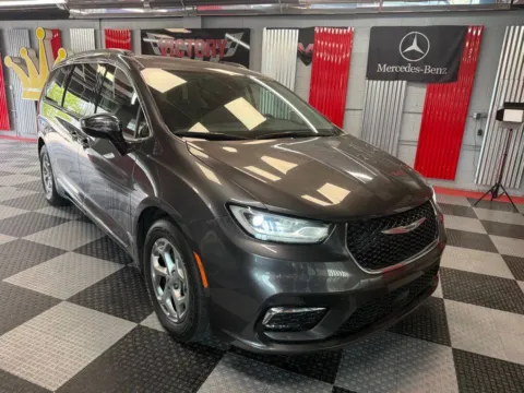 Photos of 2023 Chrysler Pacifica Limited 4dr Mini Van for sale in Royal Oak, MI at Victory Motors Royal Oak