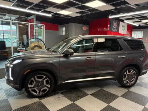 More photos of 2025 Hyundai Palisade SEL Premium 4dr SUV at Victory Motors Royal Oak, MI